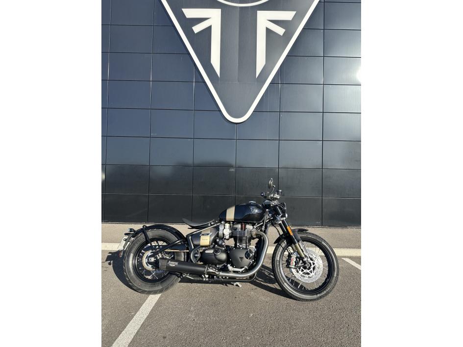 TRIUMPH BONNEVILLE BOBBER TFC