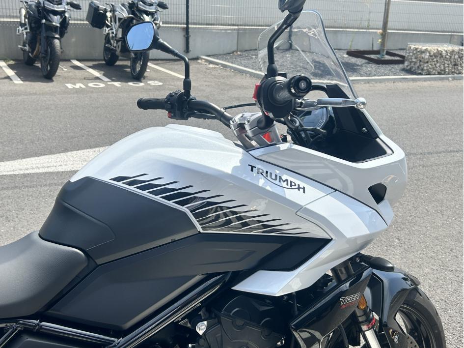 TRIUMPH TIGER SPORT 660 SNOWDONIA WHITE