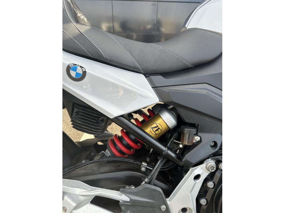 BMW F 900 XR