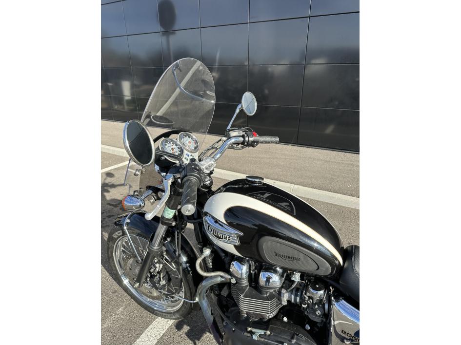 TRIUMPH BONNEVILLE 865 T100
