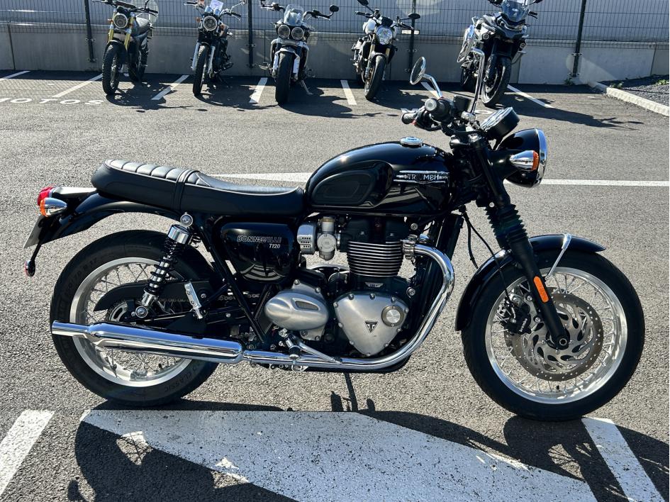 TRIUMPH BONNEVILLE T120