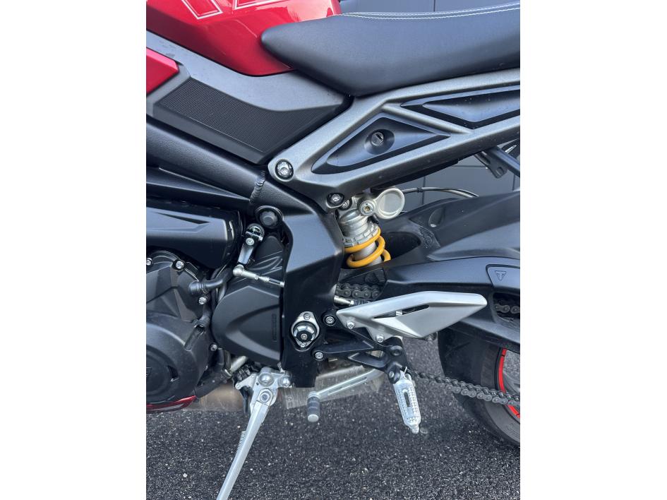 TRIUMPH STREET TRIPLE 765 RS