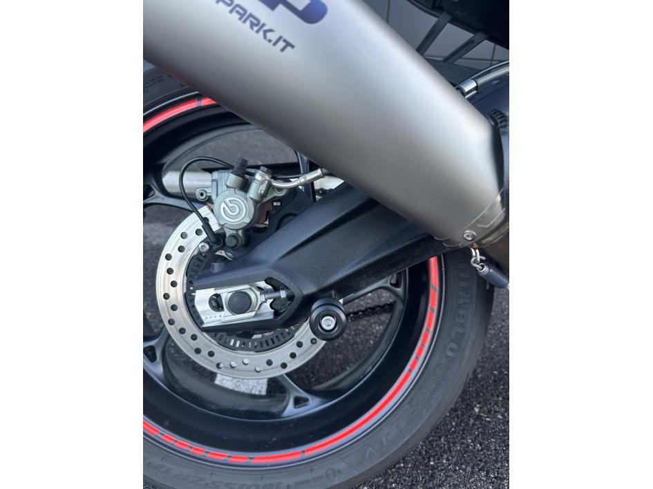 TRIUMPH STREET TRIPLE 765 RS