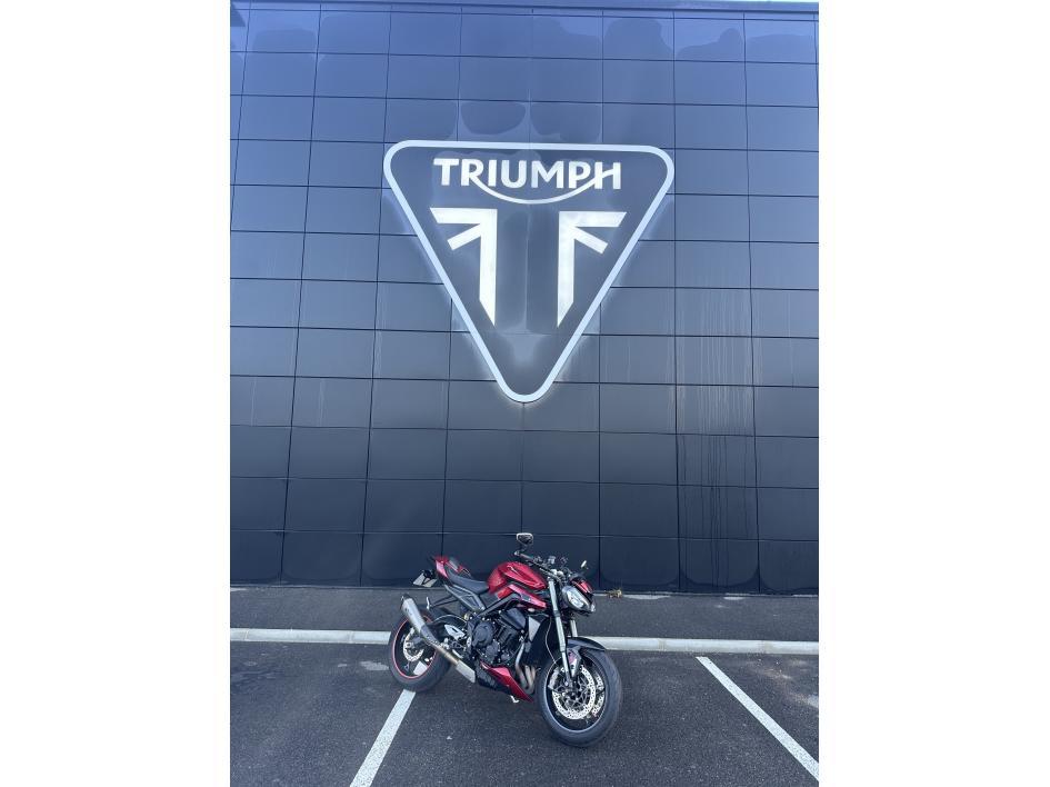 TRIUMPH STREET TRIPLE 765 RS