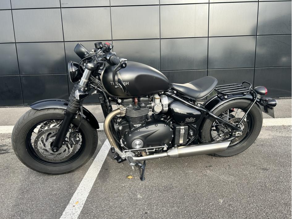TRIUMPH Bonneville Bobber 1200