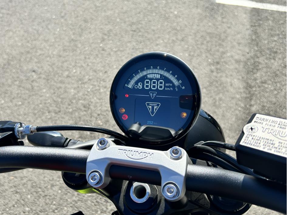 TRIUMPH TRIDENT 660 Eligible A2
