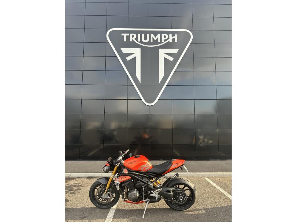 TRIUMPH SPEED TRIPLE 1200 RS
