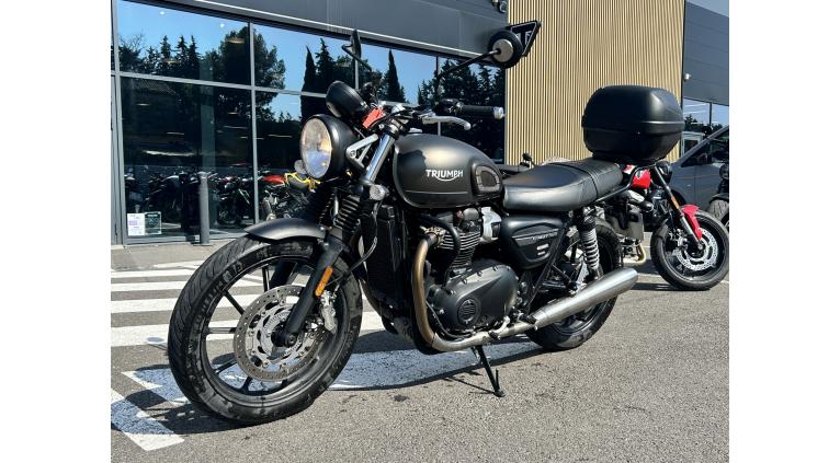 TRIUMPH STREET TWIN  900