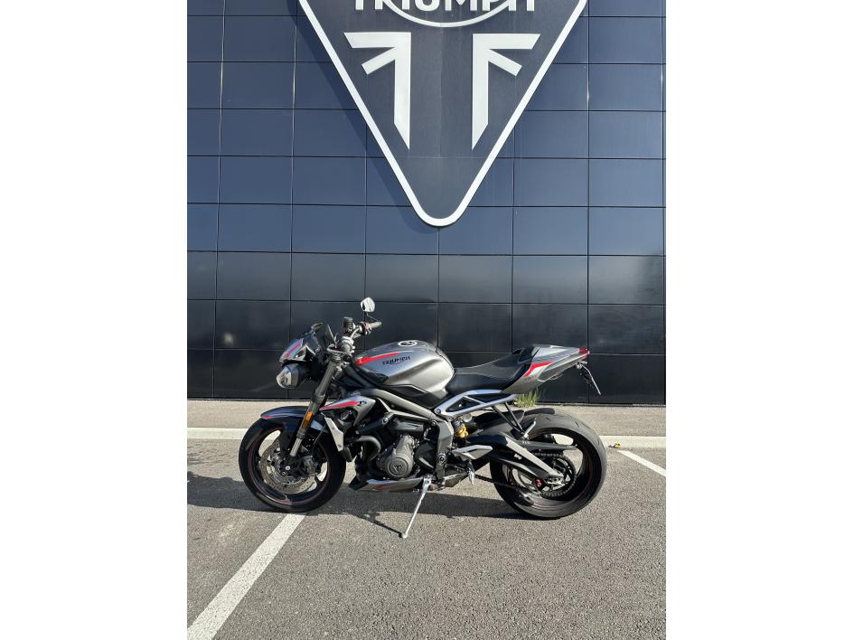 TRIUMPH STREET TRIPLE 765 RS