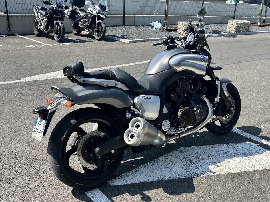 YAMAHA V-MAX 1700