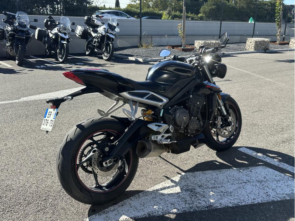 TRIUMPH STREET TRIPLE 765 RS