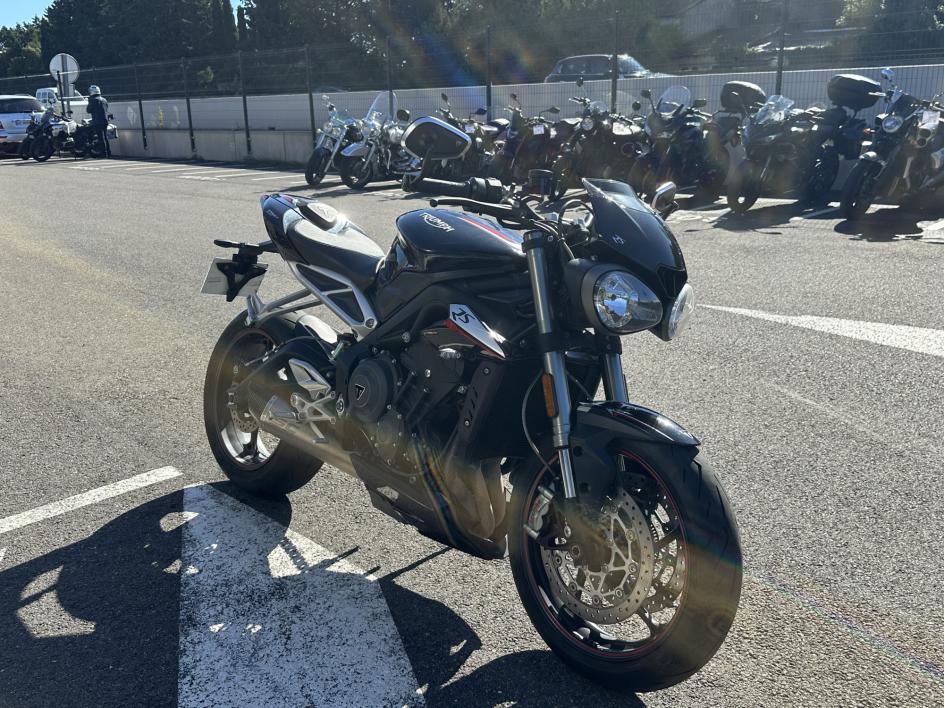 TRIUMPH STREET TRIPLE 765 RS