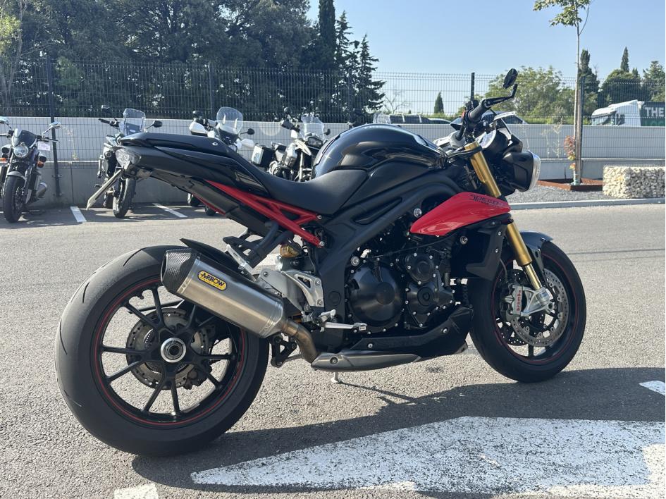 TRIUMPH SPEED TRIPLE 1050 R