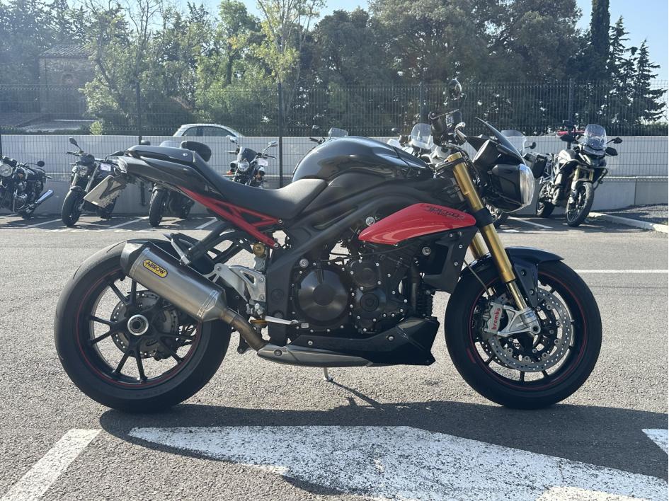 TRIUMPH SPEED TRIPLE 1050 R
