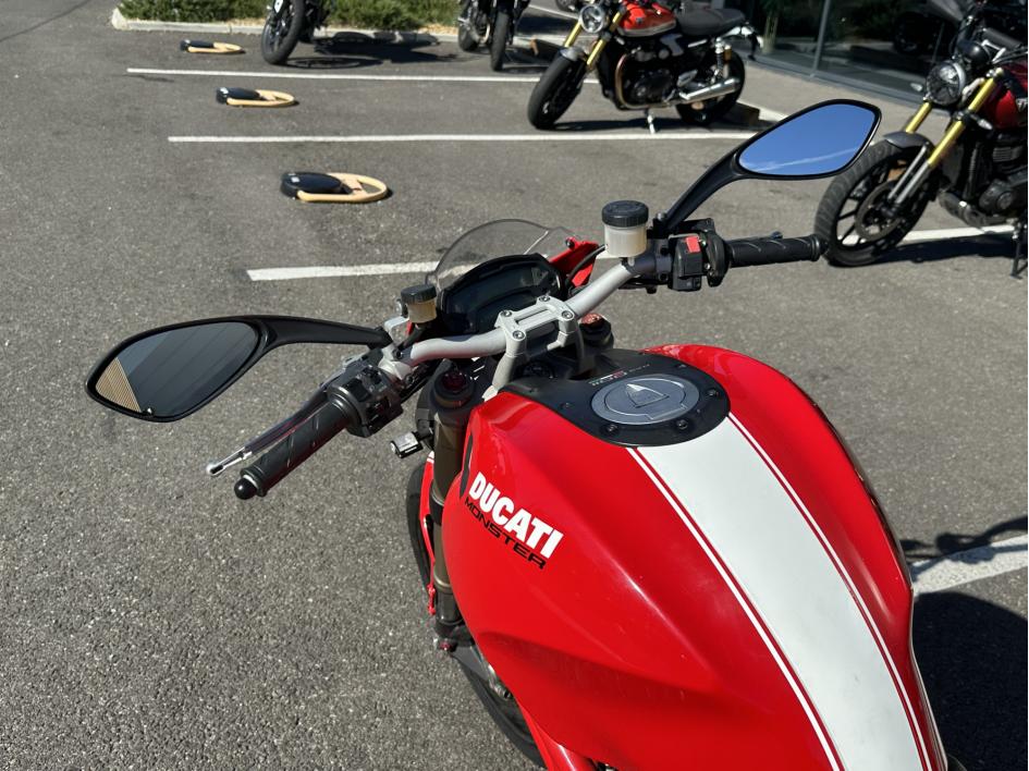 DUCATI 1100EVO MONSTER