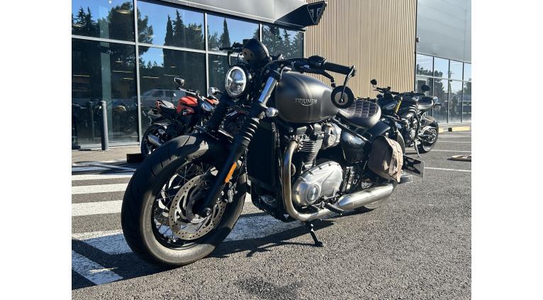TRIUMPH Bonneville Bobber 1200