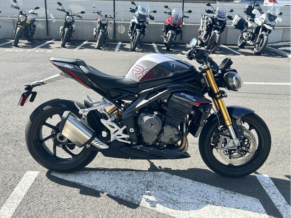 TRIUMPH SPEED TRIPLE 1200 RS