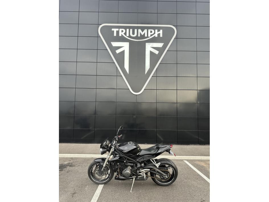 TRIUMPH STREET TRIPLE 660 S