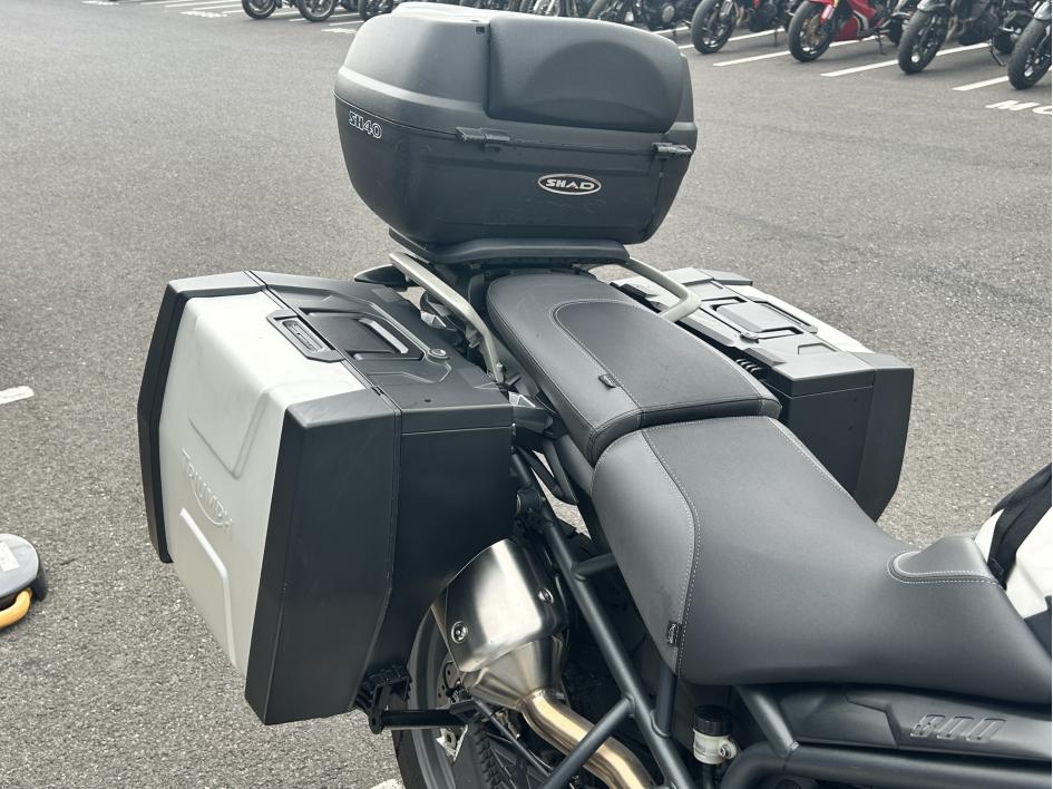 TRIUMPH TIGER 800 ABS