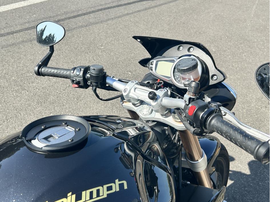 TRIUMPH SPEED TRIPLE 1050
