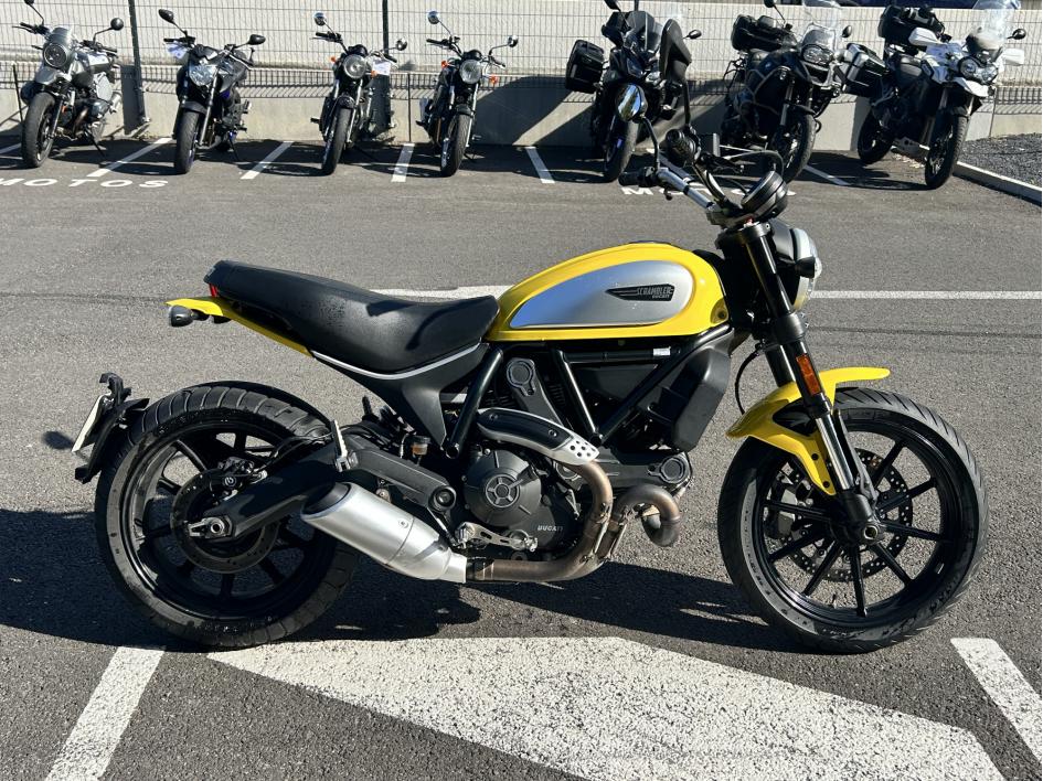 DUCATI SCRAMBLER 800 ICON