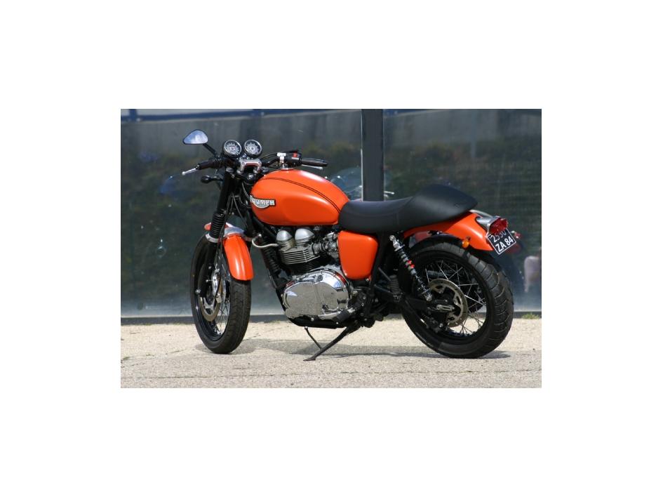 Bonneville 