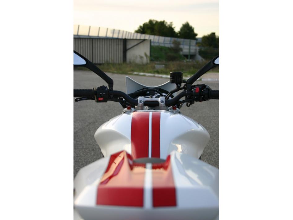 Street Triple R 