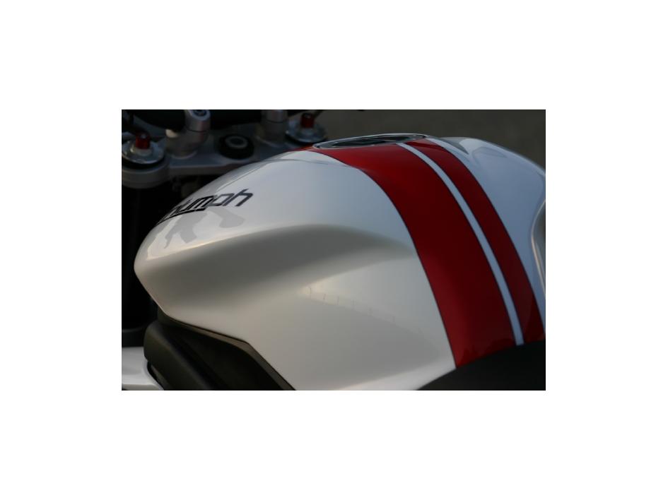 Street Triple R 